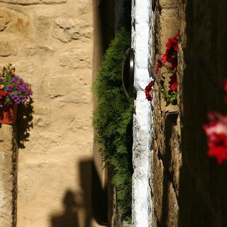 Posada De Uncastillo Екстериор снимка