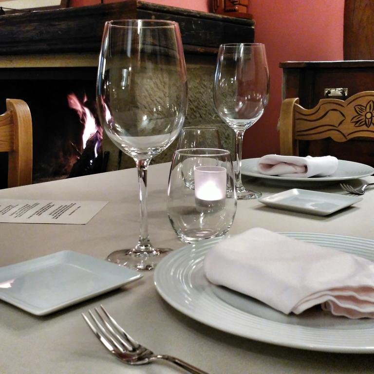 Posada De Uncastillo Екстериор снимка